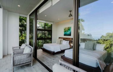 LUXURY VILLA WITH GUEST HOUSE AND HIGH RENTAL POTENTIAL, IN TULEMAR MANUEL ANTONIO