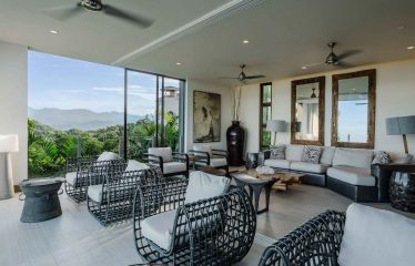 LUXURY VILLA WITH GUEST HOUSE AND HIGH RENTAL POTENTIAL, IN TULEMAR MANUEL ANTONIO